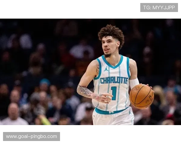 拉梅洛·鲍尔无球跑动串联进攻，改变黄蜂战术节奏