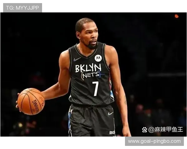 杜兰特挡拆拉开空间助攻库里，提升球队三分效率明显