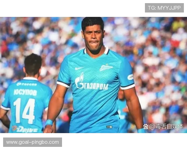 撕开防线造射门机会：胡尔克较赛季初更中路